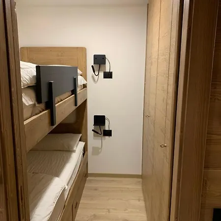 Des Alpes C Flat 11 Apartment Madonna di Campiglio